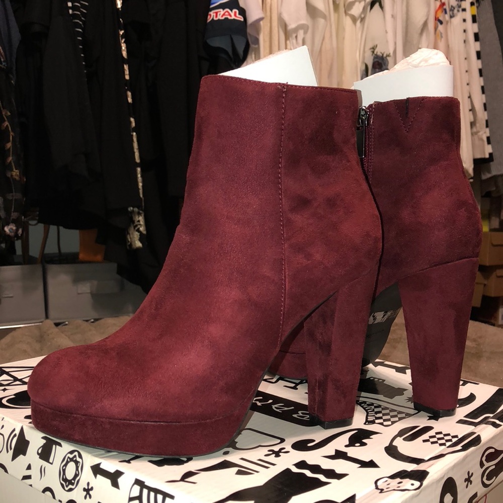 BRAND NEW MAROON SUEDE Wedge.
